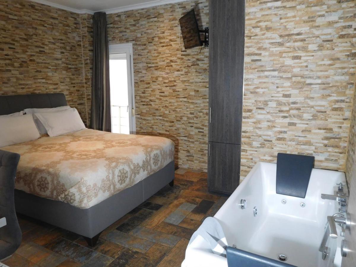 Luxury Living Apartments And Spa เทสซาโลนิกิ ภายนอก รูปภาพ